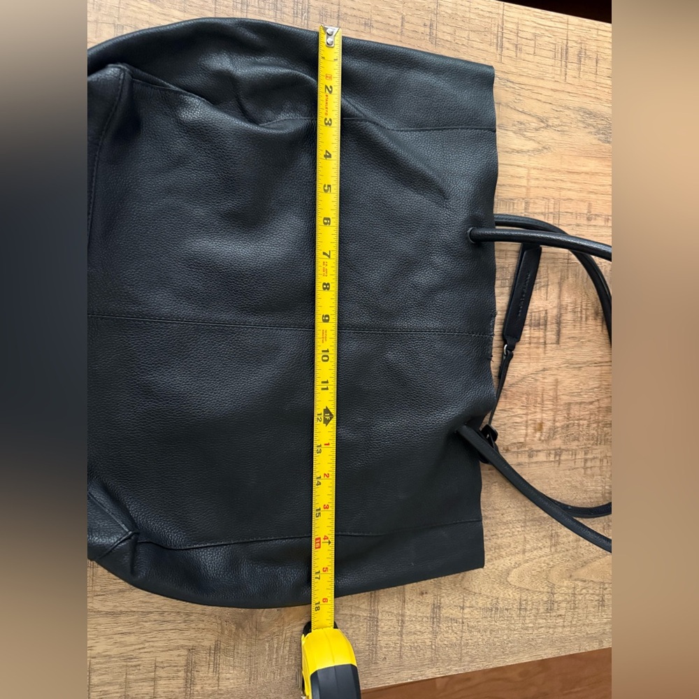 Elegant Lucky Black Leather Tote Bag - Picture 5 of 6